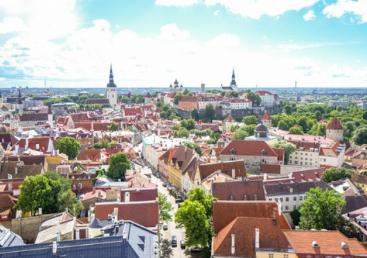 Estijoje pradėti statyti daugiabučiai nuomai